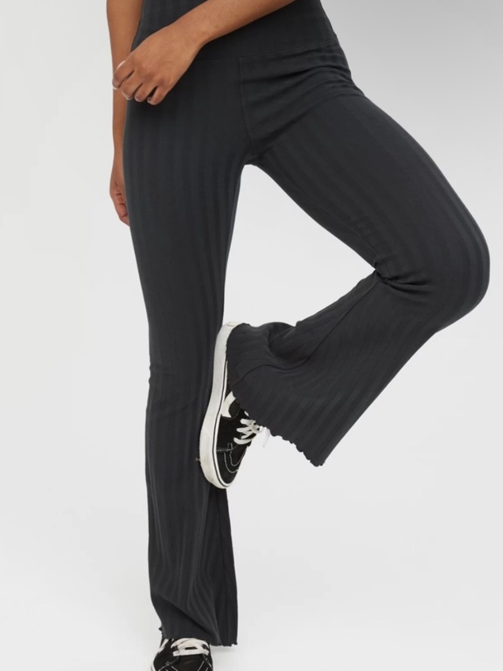 aerie OG Groove Flare Leggings Black Wide Ribbed Pants M Medium EUC